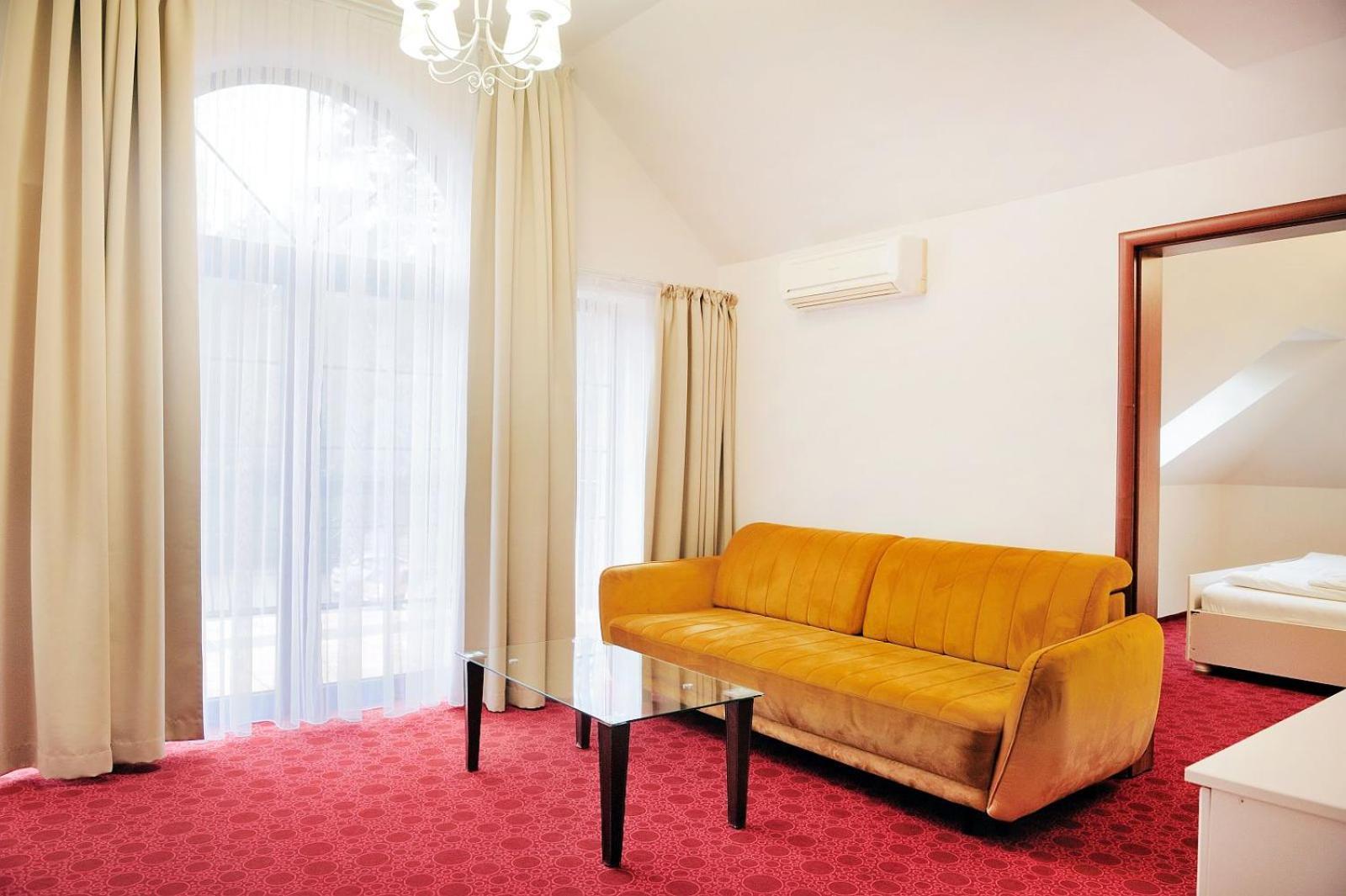 Malutkie Resort ราดอมสโก ภายนอก รูปภาพ